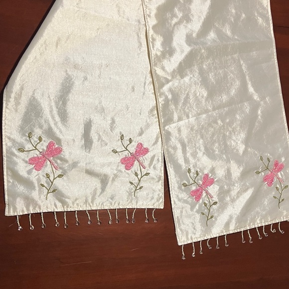 Embroidered Dragonfly Silk-Feel Table Runner - Pink/White - Picture 3 of 7